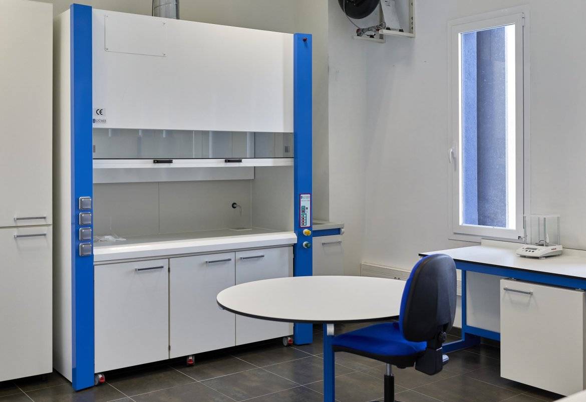 Vitrina de seguridad para laboratorio