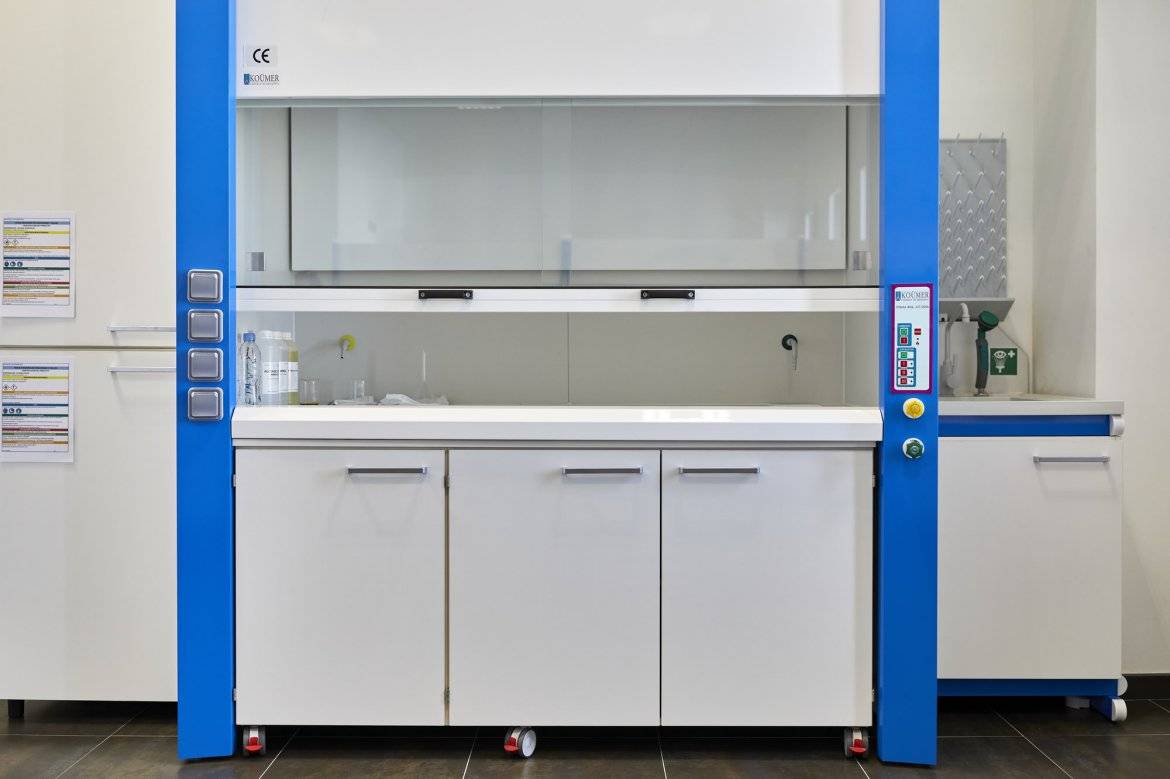 Vitrina de seguridad para laboratorio 3