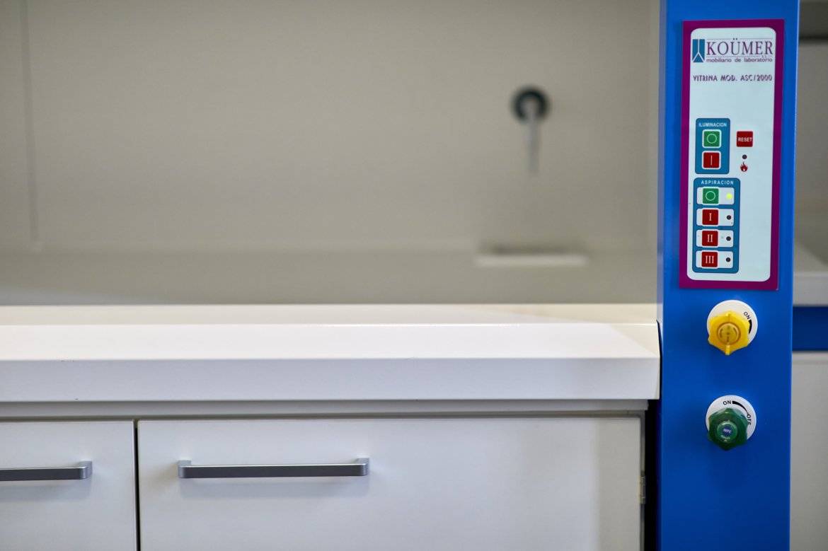 Vitrina de seguridad para laboratorio 4
